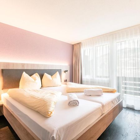 Hotel Kreuz Leissigen ภายนอก รูปภาพ