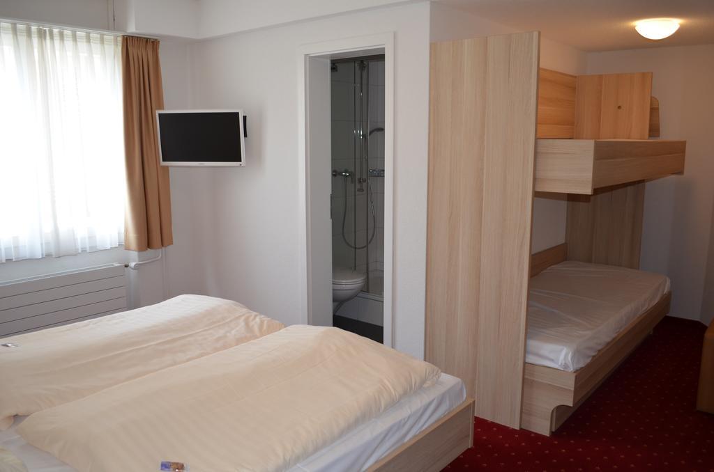 Hotel Kreuz Leissigen ภายนอก รูปภาพ