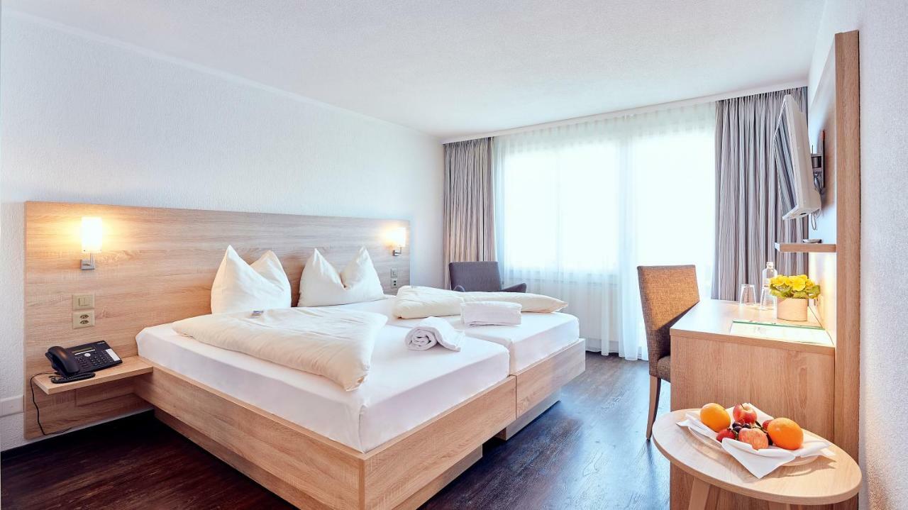 Hotel Kreuz Leissigen ภายนอก รูปภาพ